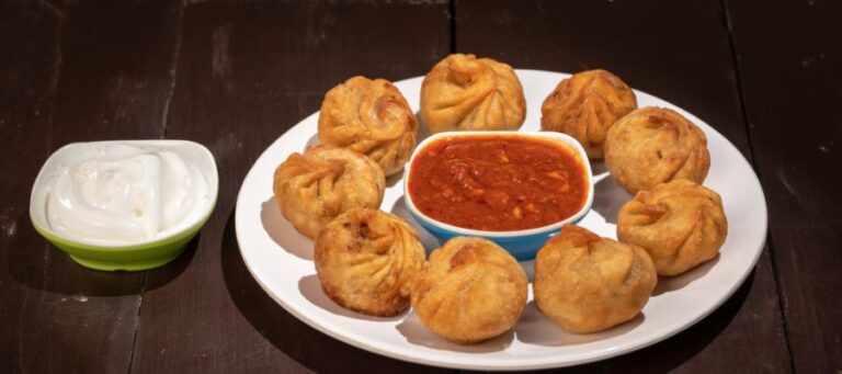Momos